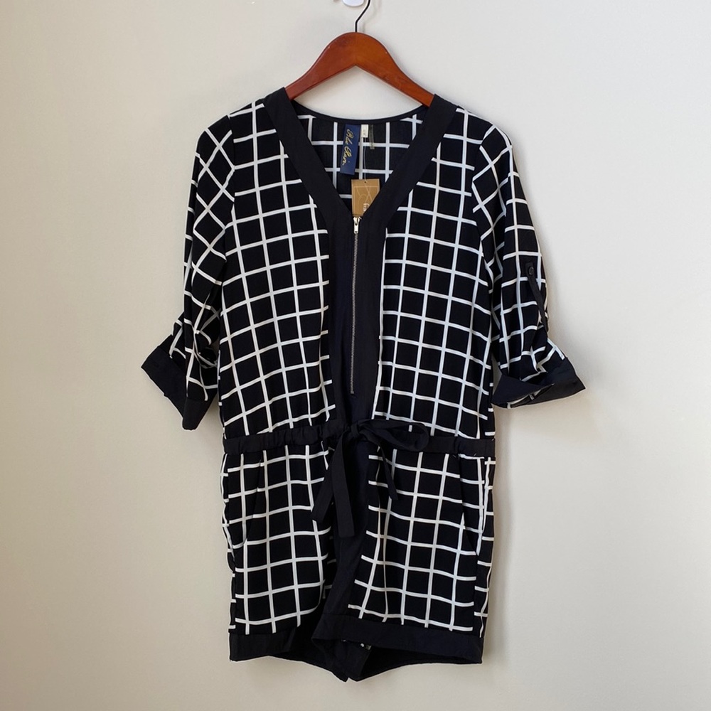NWT Francesca’s Romper